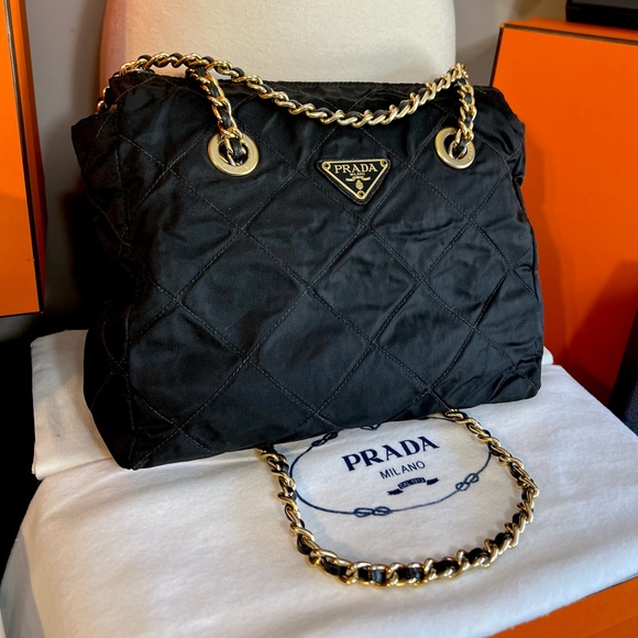 Prada Handbags - Prada⭐️⭐️Black Quilted Shoulder Bag with Gold Chain. No damages.
